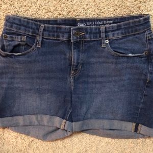 Gap girlfriend jean shorts